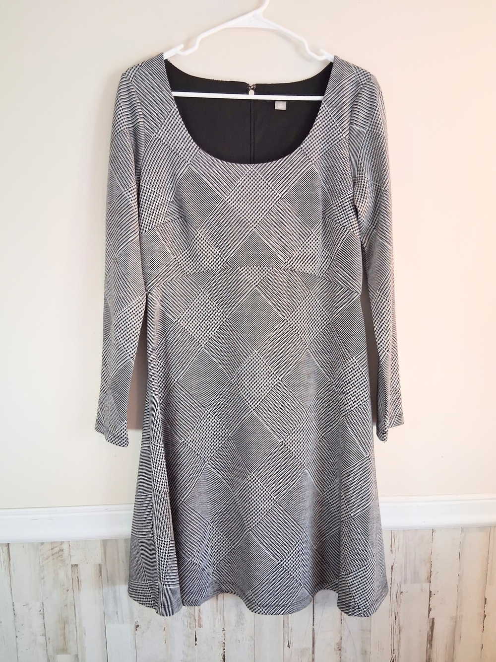 Tommy Hilfiger Houndstooth Plaid Long Sleeve Scoop-Neck A-line Dress Size 8